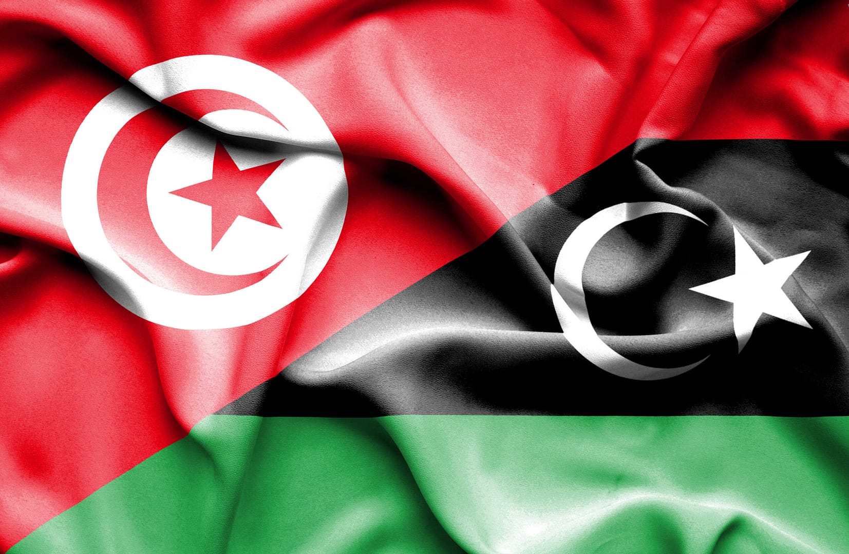 بحث تشكيل حكومة موحدة.. اجتماع في تونس لفك الانسداد بليبيا